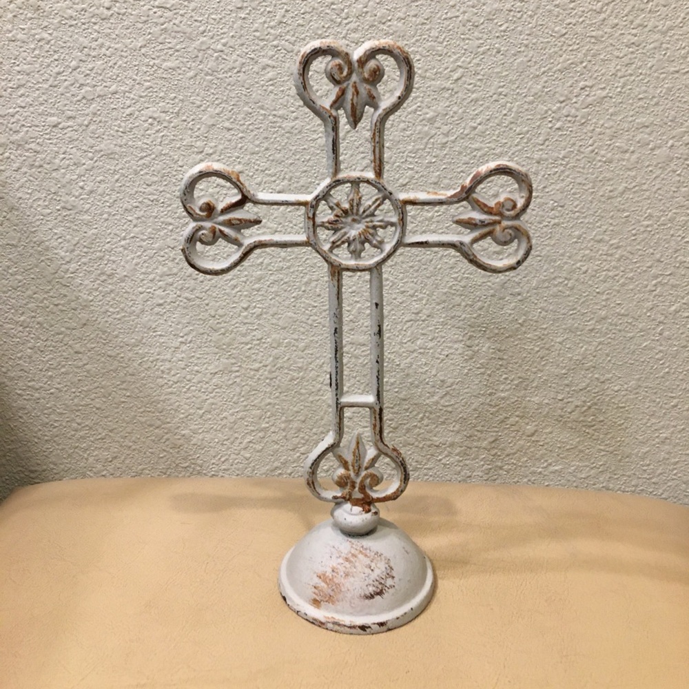 Shabby Chic Metal Cross